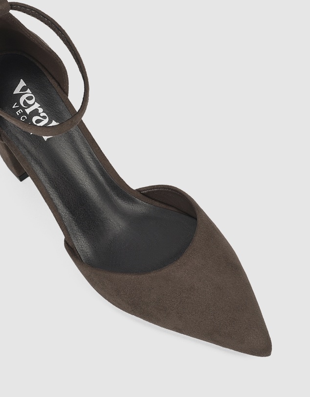 Verali - Eli Closed Toe Block Heels