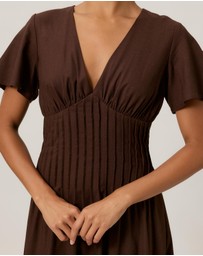 Tussah - Maysen Linen Blend Pintuck Midi Dress