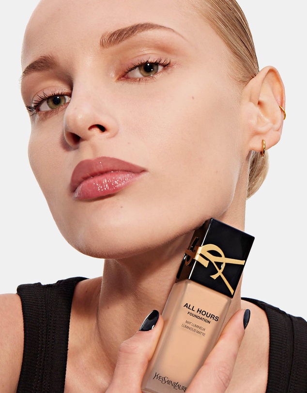Yves Saint Laurent - All Hours Liquid Foundation