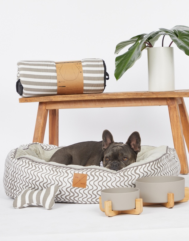 Mog & Bone - 4 Seasons Reversible Circular Dog Bed - Mocha Wave