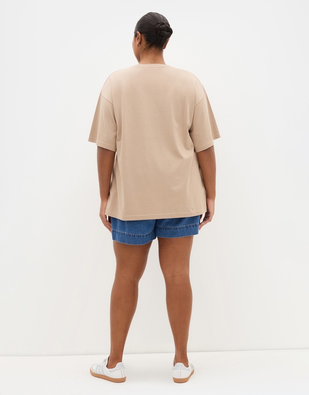 City Chic - Plus size Laid Back Cali Tee - stone