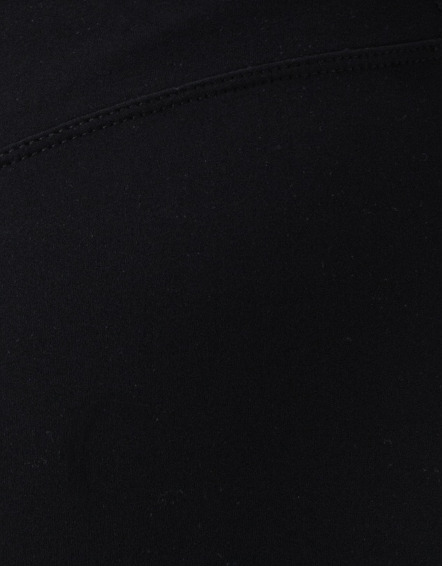 Doyoueven - Desire V-Neck Crop