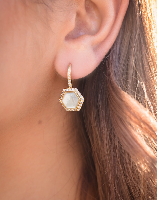 Georgini - GEORGINI OCEANS TORQUAY MOTHER OF PEARL EARRINGS GOLD