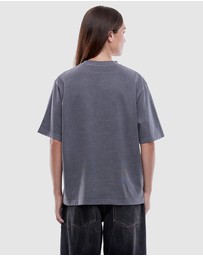 ENA PELLY - EP Signature Tee