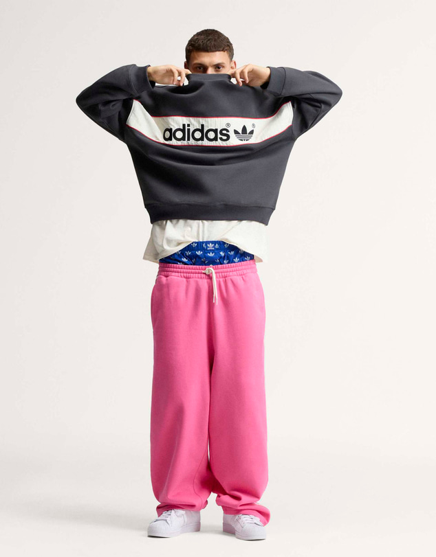 adidas Originals - adiSignature NY Crewneck Sweatshirt Mens