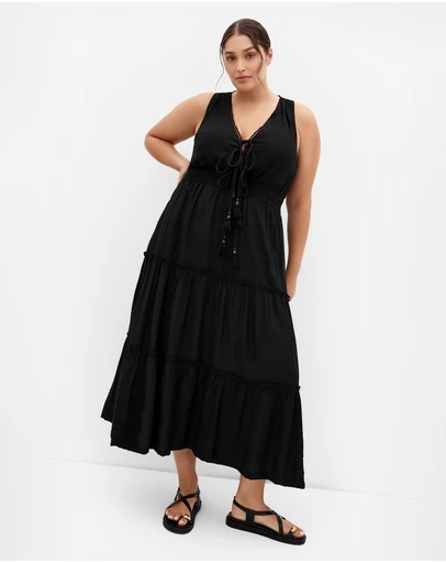 City Chic - Plus size Azaria V Neck Tier Maxi Dress - black