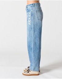 Walnut Melbourne - Laguna Jeans