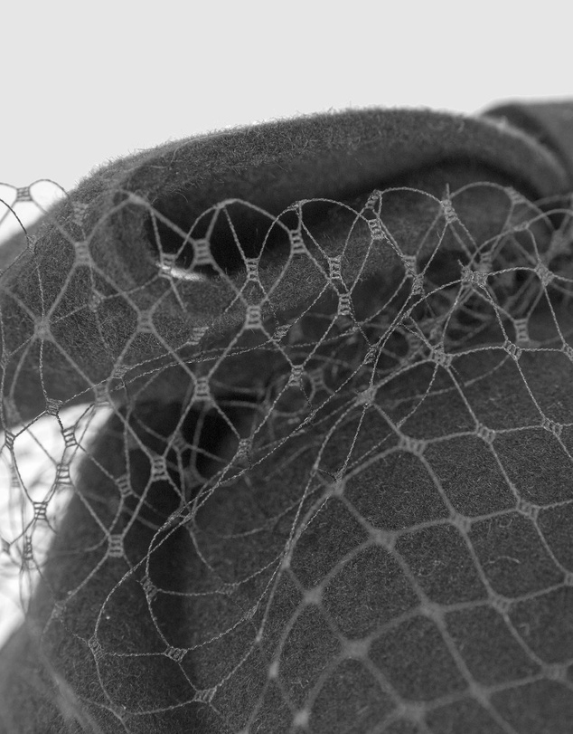 Max Alexander - Felt Pillbox Hat With Veil