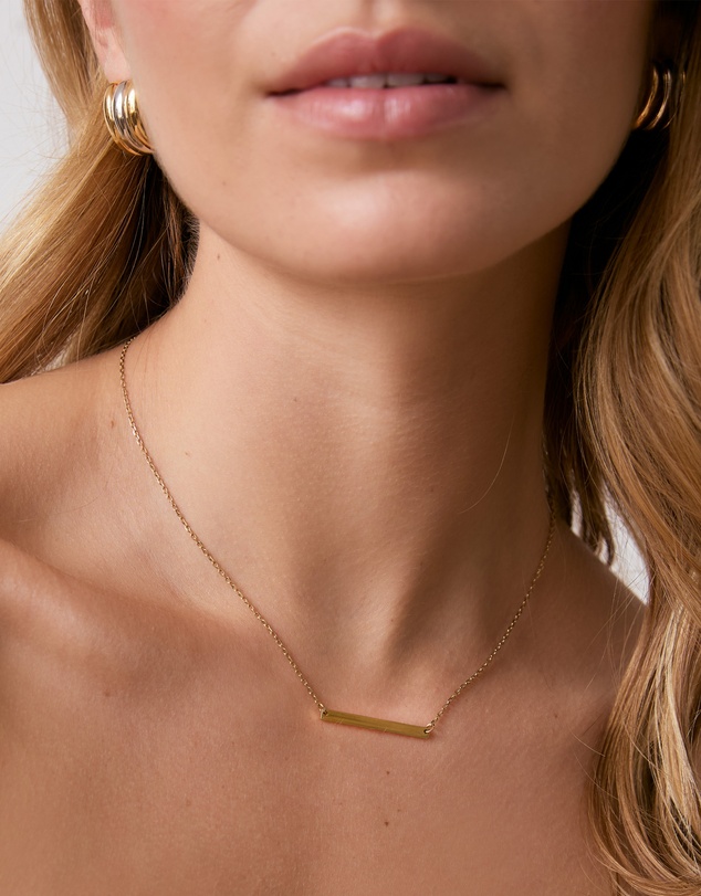 Zahar - Engravable Bar Necklace
