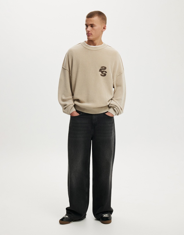 Cotton On - Washed Graphic Crew Knit