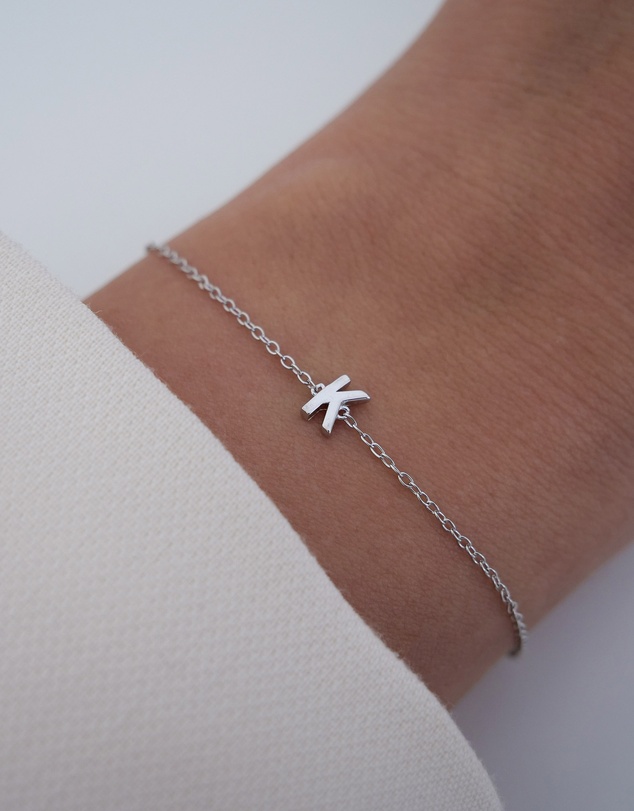 The Silver Collective - Petite A-Z Letter Bracelet Silver - K