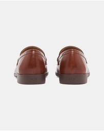 Armani Exchange - Maggie Formal Moccasins - Women's