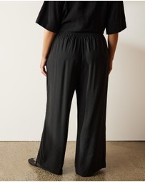 Atmos&Here Curvy - Brea Viscose Blend Pants