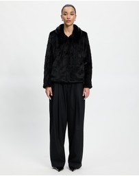 Lindsay Nicholas New York - Short Faux Fur Coat