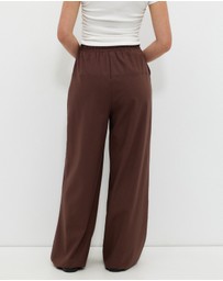 Calli - Seamed Pants