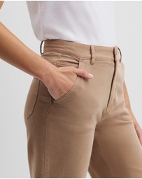 Country Road - Crop Curve Jean
