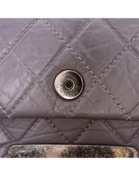 Pre-Loved by Azura Reborn - Pre-Loved chanel Boy Chain Bag Quilted Lambskin