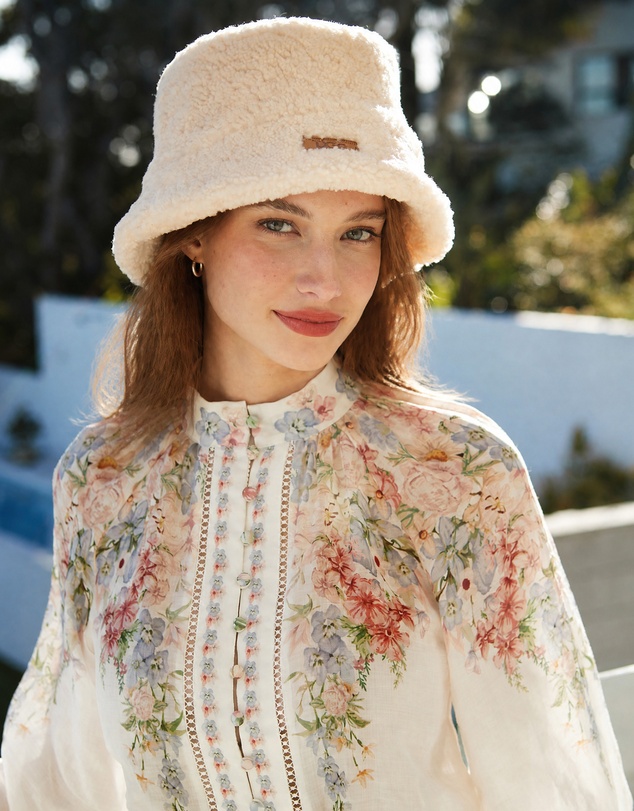 Ozwear Connection Uggs - Ugg Curly Sheepskin Bucket Hat