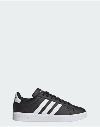 Core Black / Cloud White / Core Black