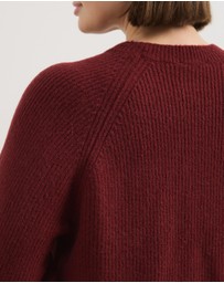 Atmos&Here Curvy - Saylor Long Sleeve Knit Jumper