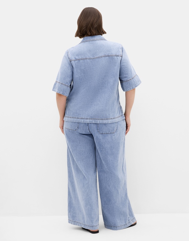 City Chic - Plus size Tiana Short Sleeve Cotton Denim Shirt - ice wash
