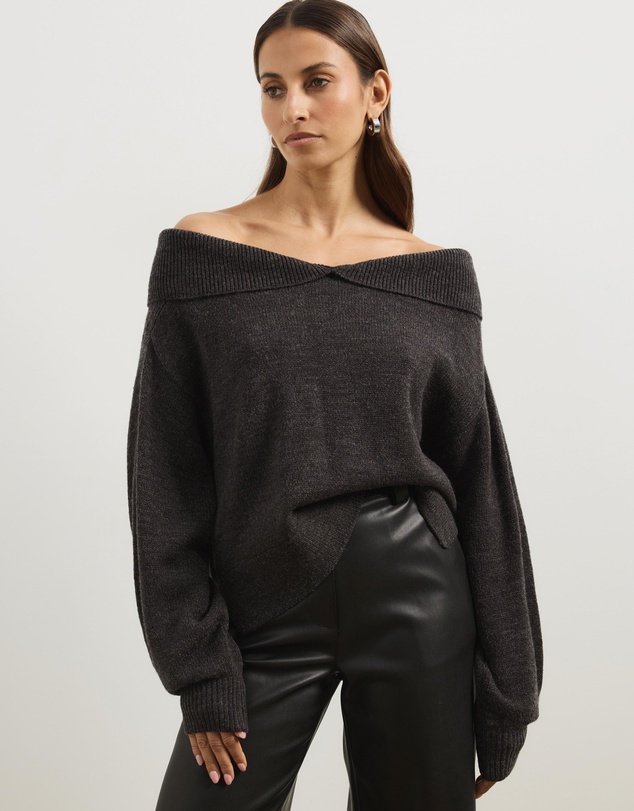 Atmos&Here - Kalli V-Neck Knit Jumper