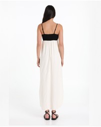 Lost in Lunar  - Mon Maxi Dress