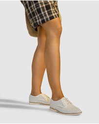 Rollie - Derby Punch Shoe