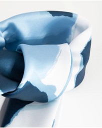 Lovisa - Blue Splatter Bandana Hair Scarf