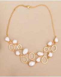 Meshca - Beehive Necklace