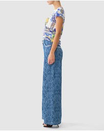 Camilla - Slim Fit Round Neck T-Shirt