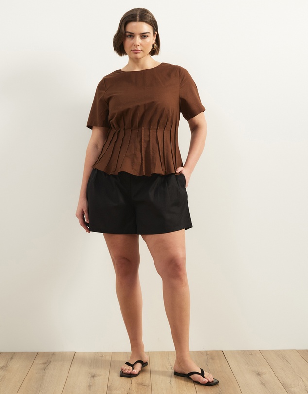 Atmos&Here Curvy - Maya Pin Tuck Linen Blend Top