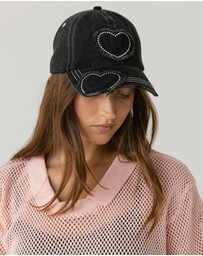 Pinky & Kamal - Studded Heart Cap