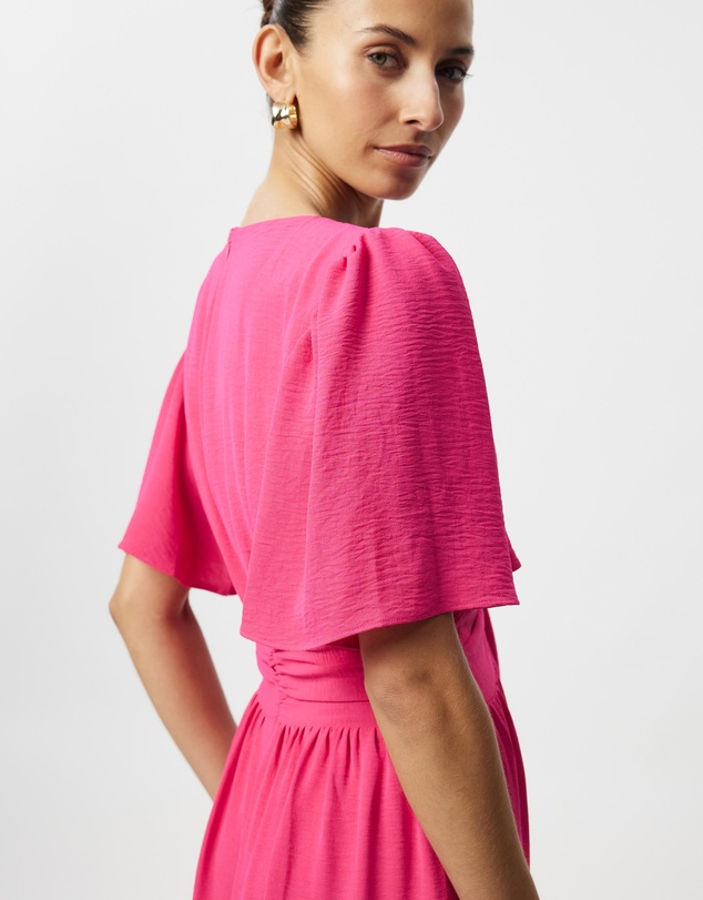 Tussah - Arielle Midi Dress