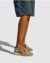 Rollie - Sidecut T-Bar Weave Shoe