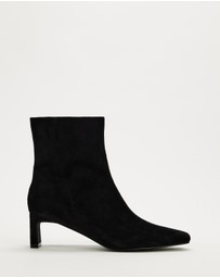 AERE - Isabel Heeled Leather Ankle Boots