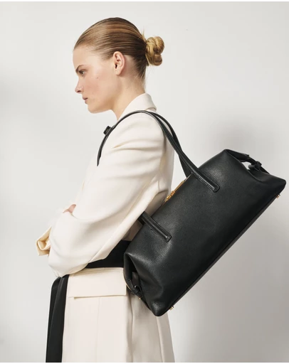 VESTIRSI - Gia Leather Shoulder Bag Black