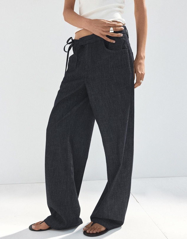 M.N.G - Low-Rise Tie Jeans