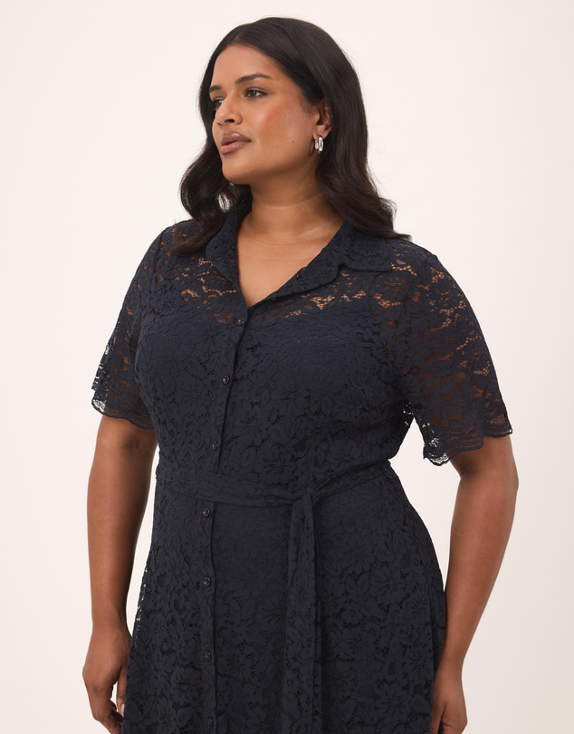 Atmos&Here Curvy - Eden Lace Midi Dress