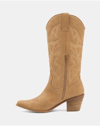 Therapy - Clayton Boots