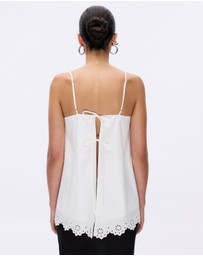 Minima Esenciales - Zinnia Cotton Embroidered Scallop Hem Top