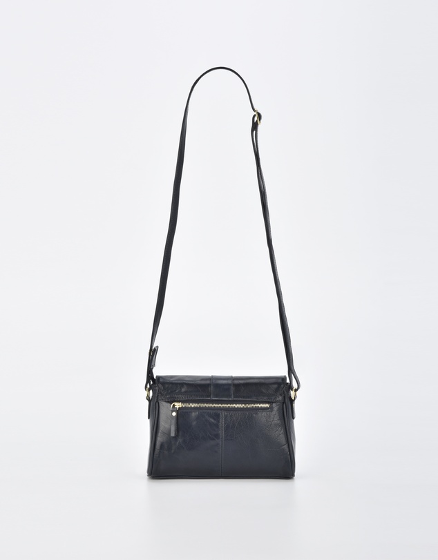 Cobb & Co - Kotara Classic Leather Crossbody Bag