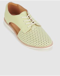 Rollie - Sidecut Punch Shoe