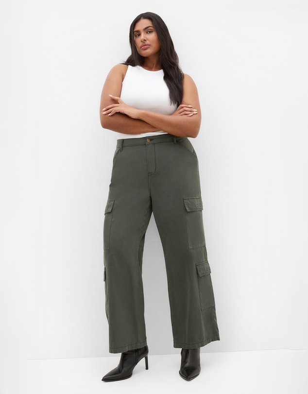 City Chic - Plus size Harley Fit Ali Cargo Wide Leg Short Jean - khaki