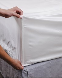 SILK MAGNOLIA - Pure Silk Sheet Set
