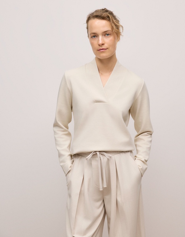 Trenery - Jacquard Shawl Neck Sweat in Stone