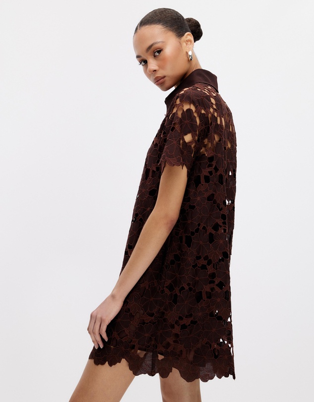 Minima Esenciales - Maeve Embroidered Mini Shirt Dress