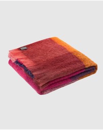 St Albans - Mohair Throw Annie