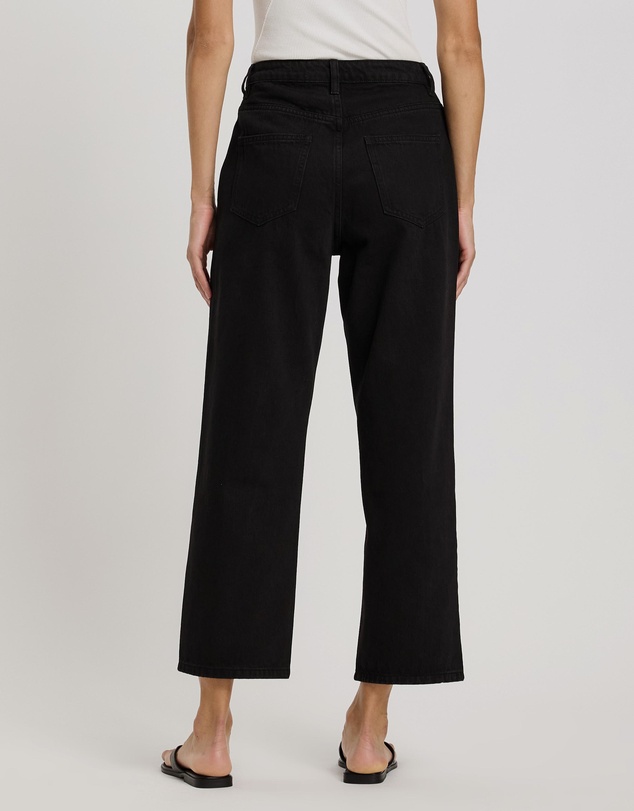 Atmos&Here - Milla Straight Leg Jeans
