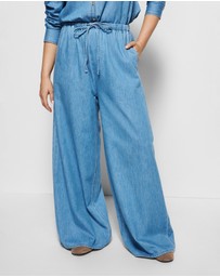 Commonry - Theresa Pant